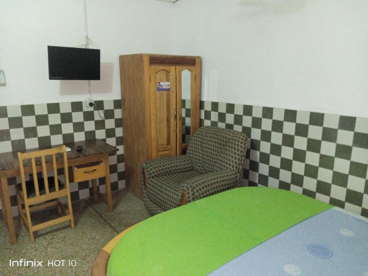 Elizz Guest House Janman ภายนอก รูปภาพ