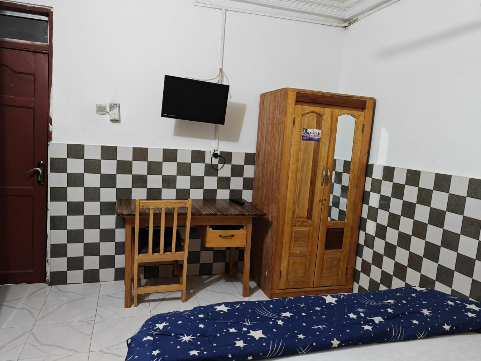Elizz Guest House Janman ภายนอก รูปภาพ