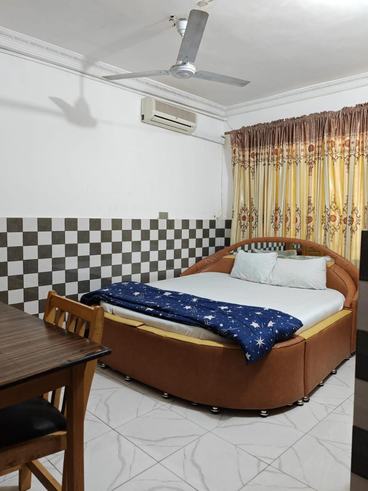Elizz Guest House Janman ภายนอก รูปภาพ
