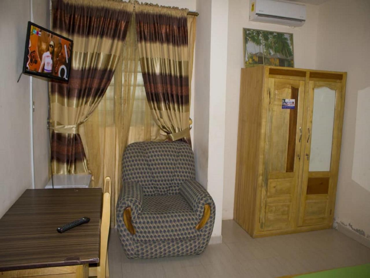 Elizz Guest House Janman ภายนอก รูปภาพ