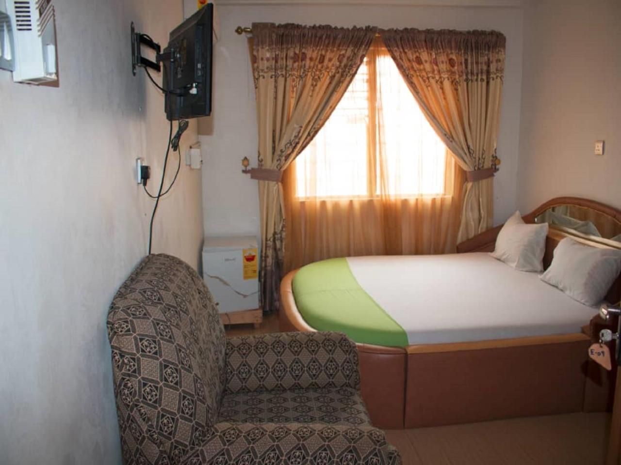 Elizz Guest House Janman ภายนอก รูปภาพ