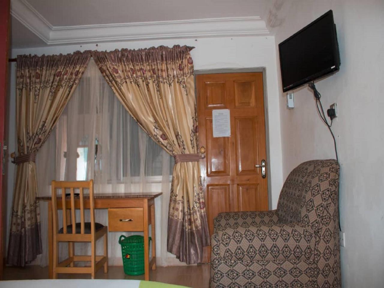 Elizz Guest House Janman ภายนอก รูปภาพ
